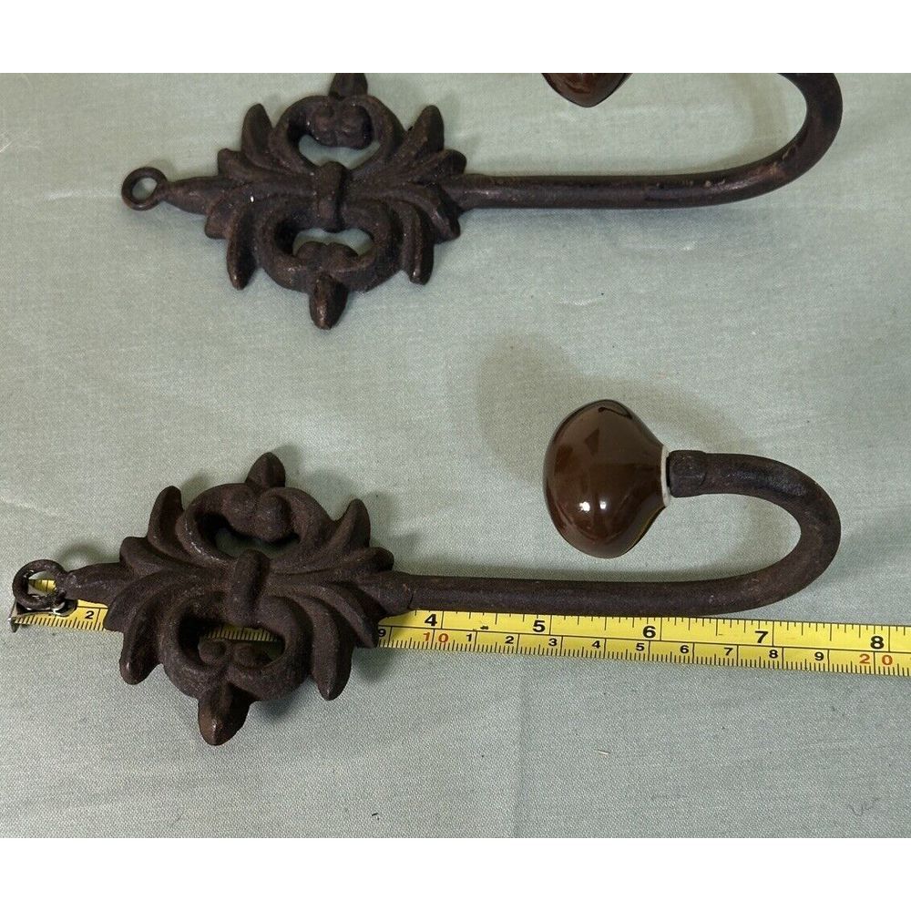 Set Of 2 Antique Cast Iron Ornate Wall Hooks Coat Hat Hanger - Picture 4 of 5